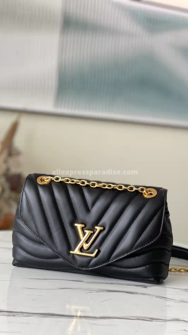 LV New Wave chain bag